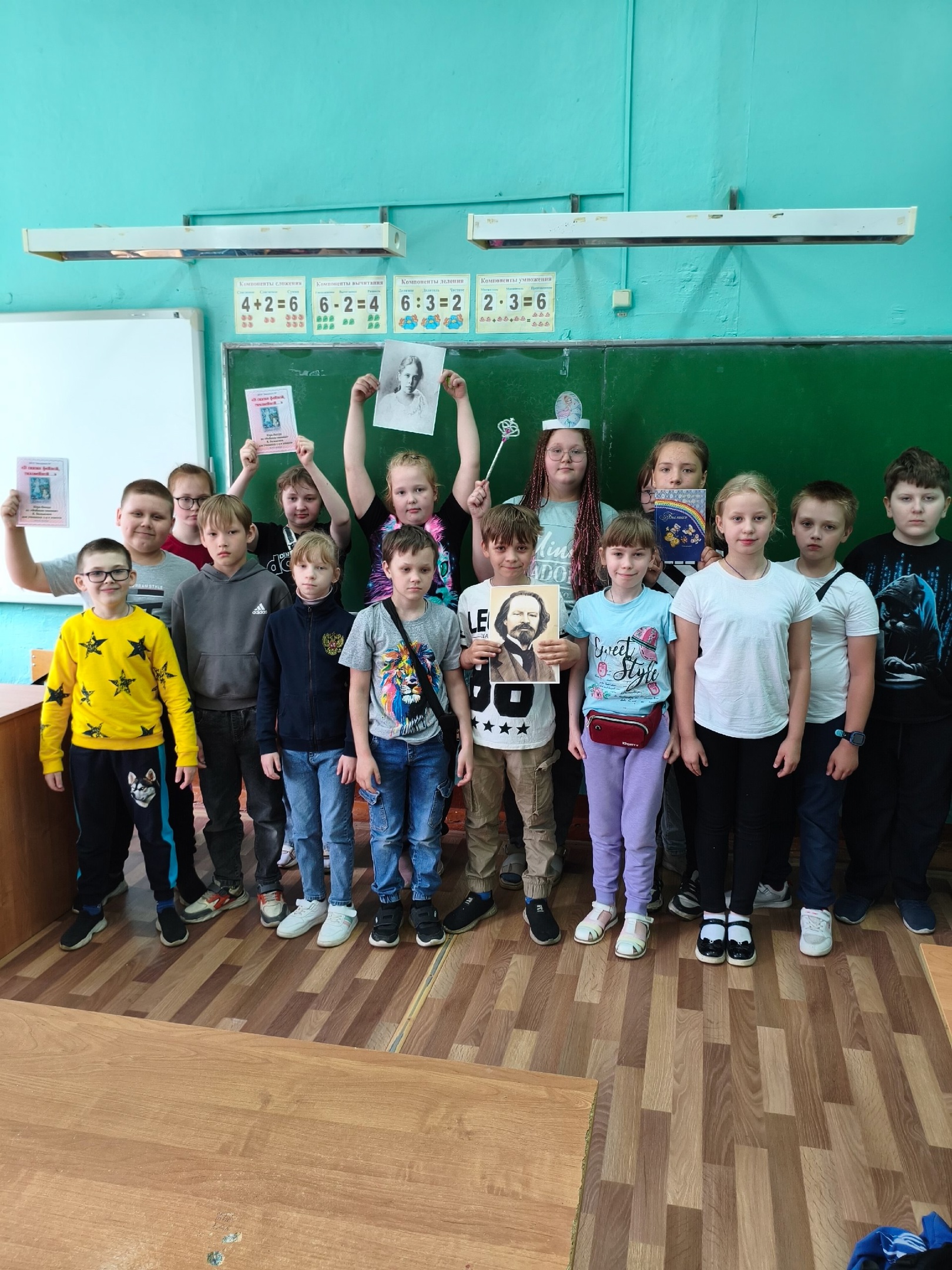 В СКАЗКЕ ФЕЙНОЙ, ТИХОВЕЙНОЙ….
