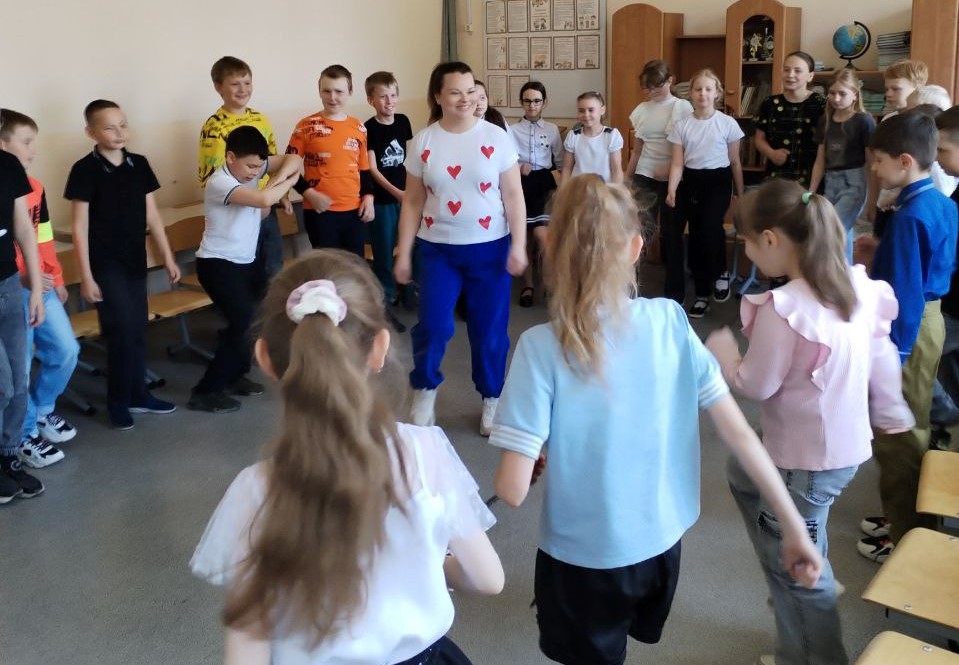 ЗДРАВСТВУЙ, СПОРТИВНОЕ ЛЕТО!.